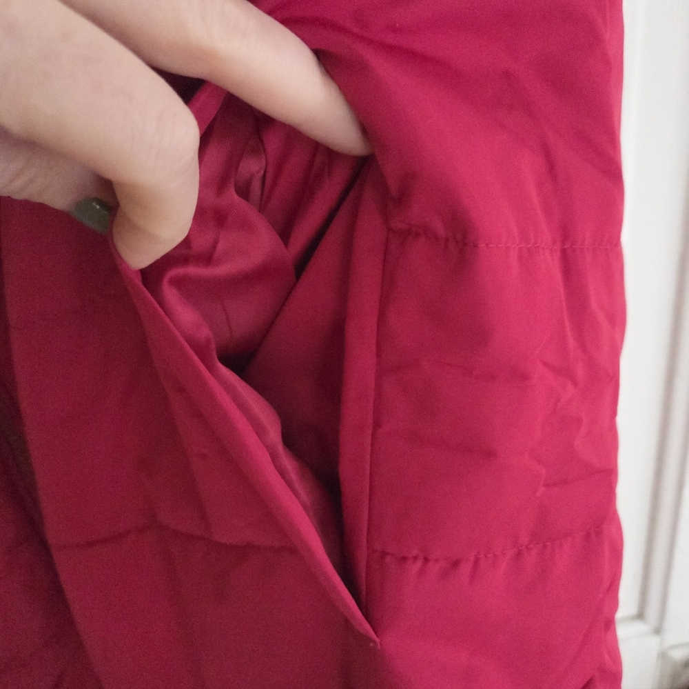 Red Weatherproof Vest - Picture 7 of 12